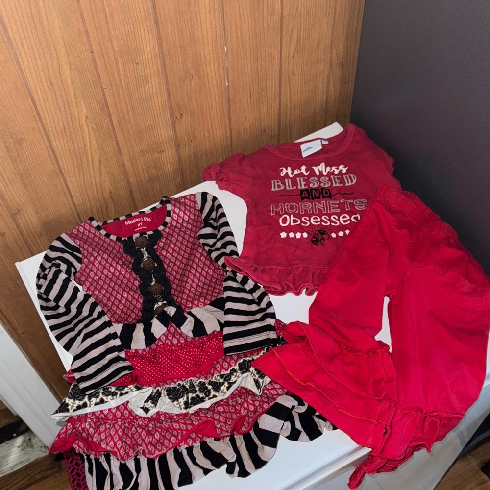 2T 3piece dress pants and tee  and Black Red Outfit Set
